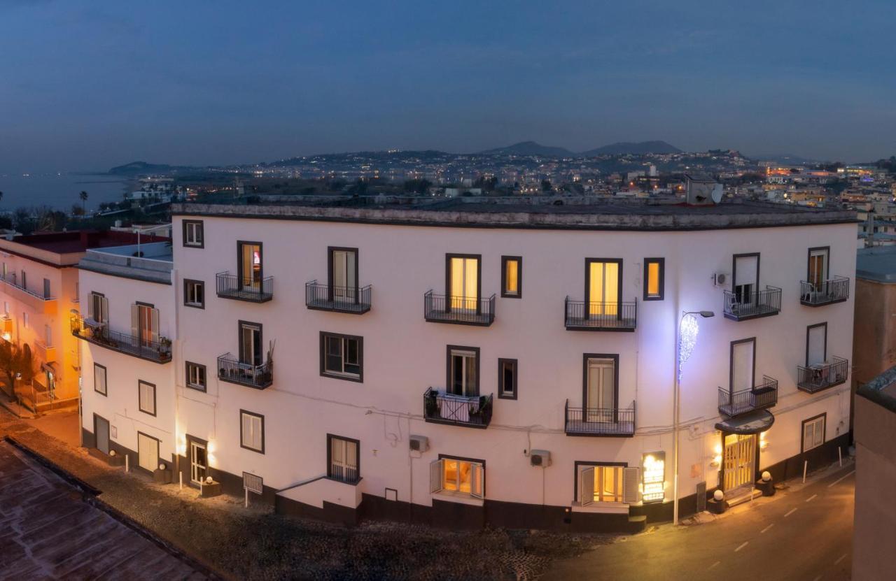 Naro Suites And Rooms Bacoli Bagian luar foto