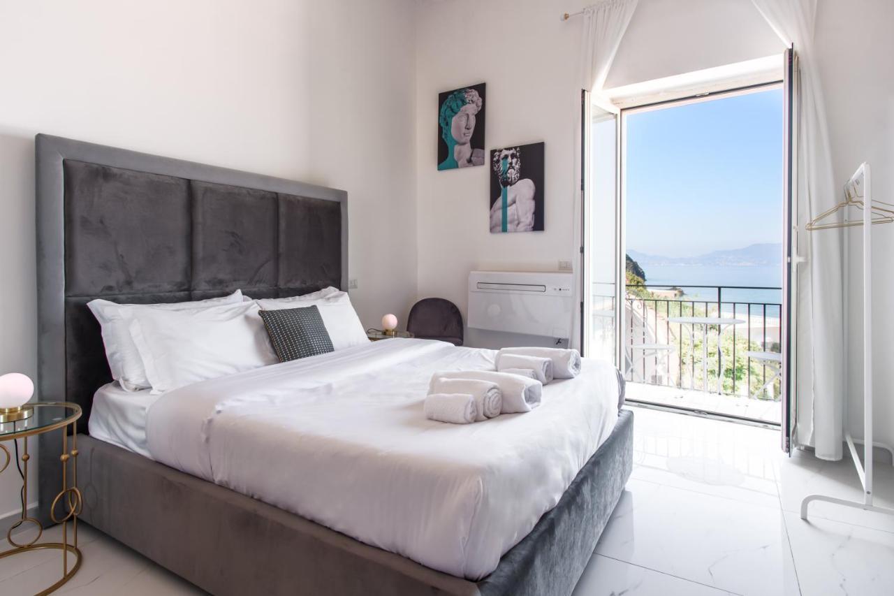 Naro Suites And Rooms Bacoli Bagian luar foto