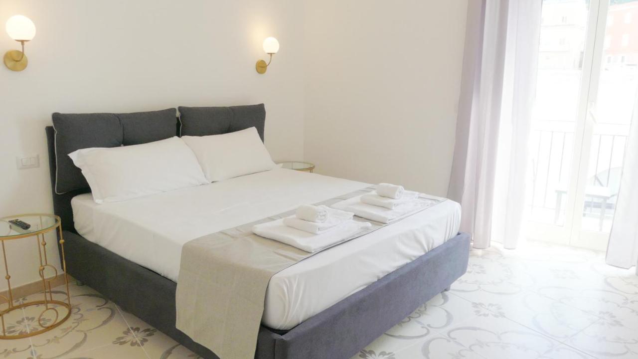 Naro Suites And Rooms Bacoli Bagian luar foto