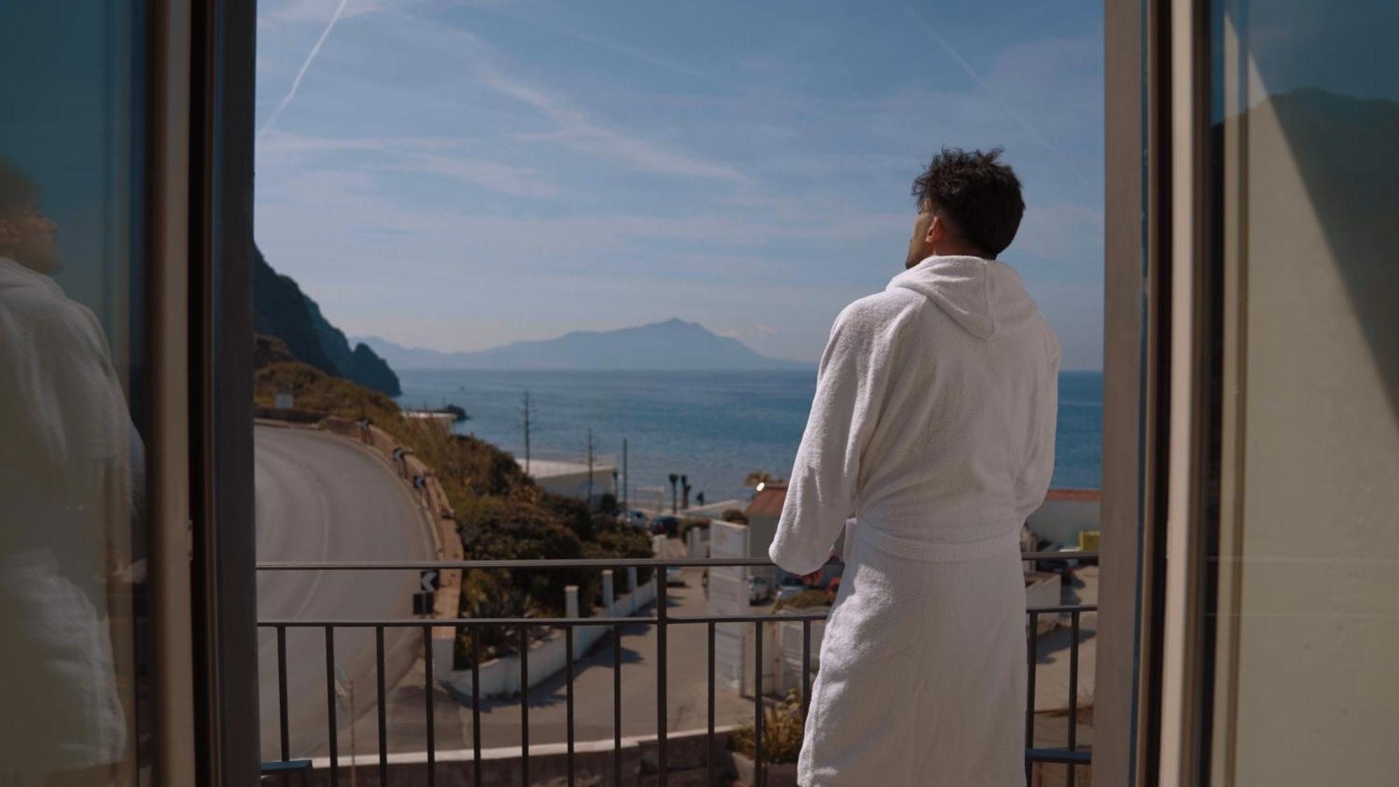Naro Suites And Rooms Bacoli Bagian luar foto