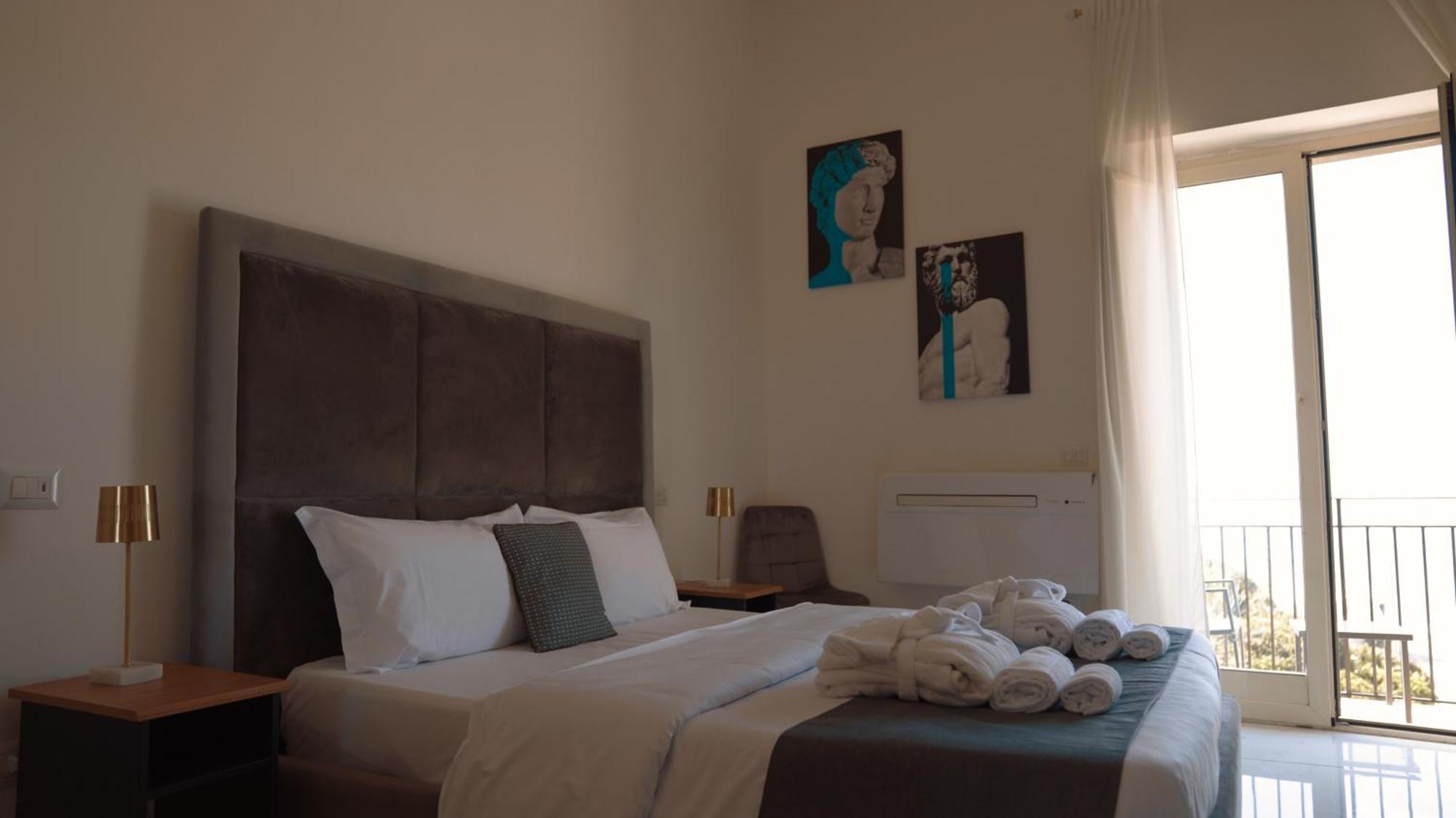 Naro Suites And Rooms Bacoli Bagian luar foto
