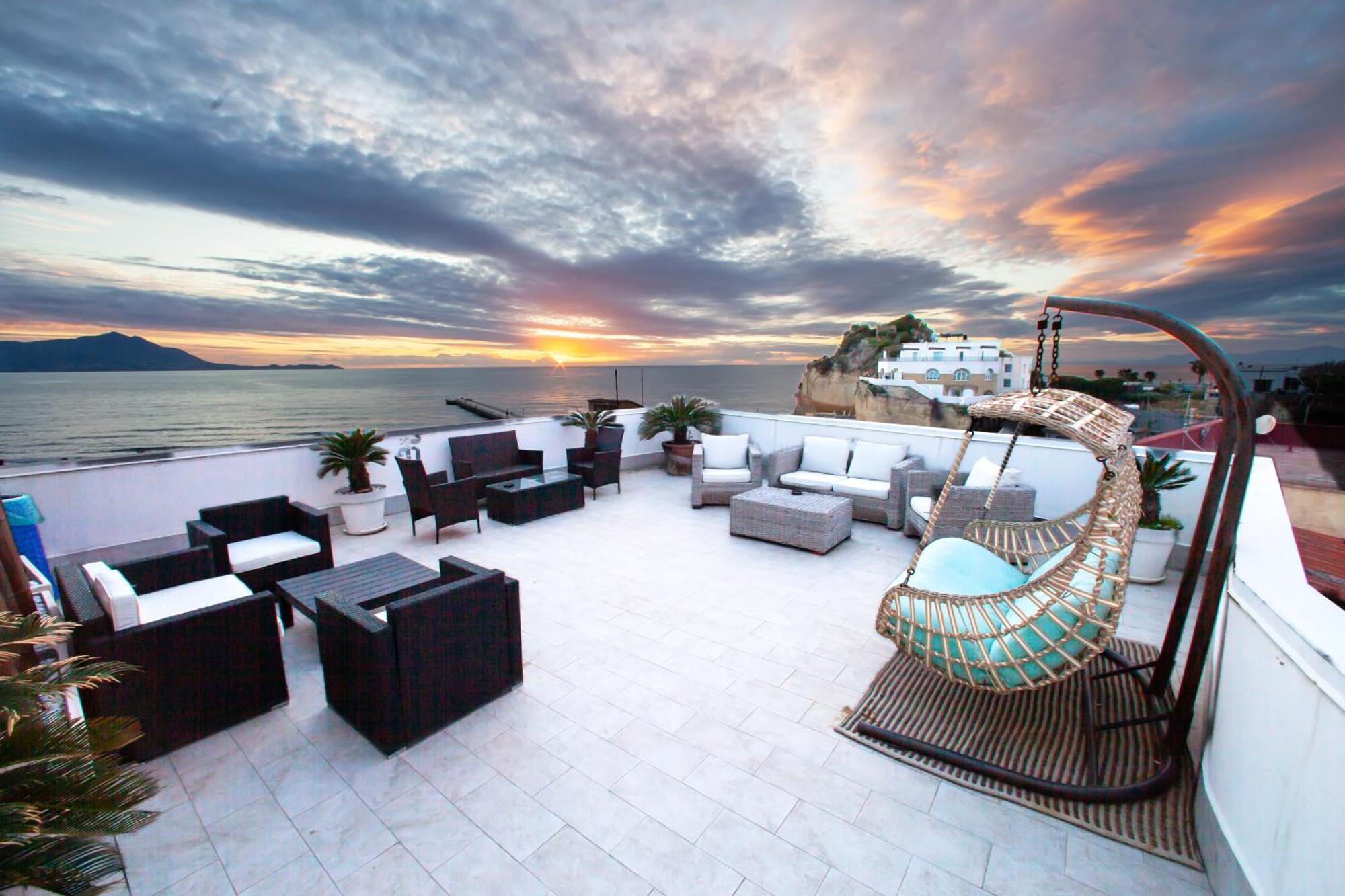 Naro Suites And Rooms Bacoli Bagian luar foto
