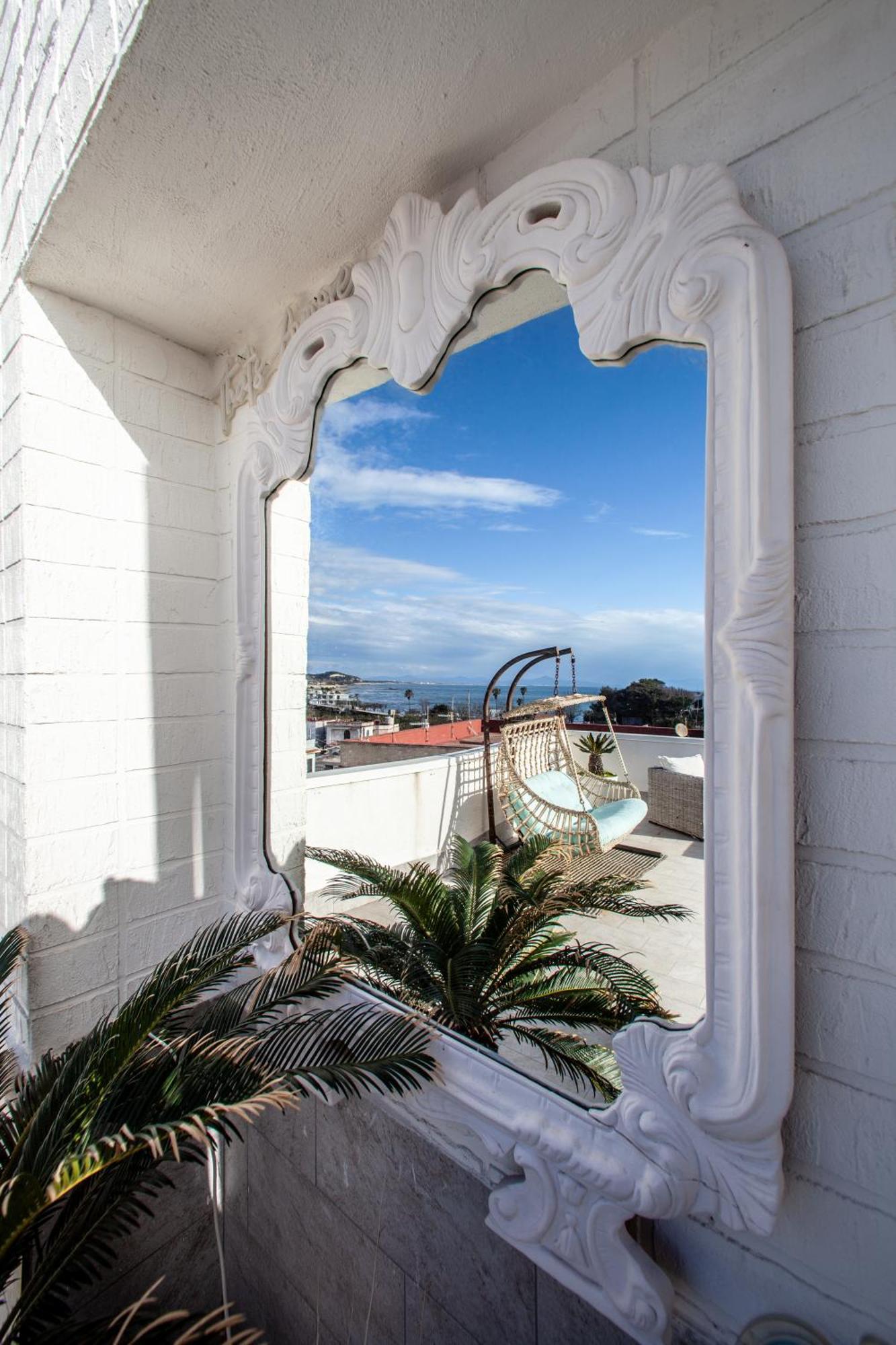 Naro Suites And Rooms Bacoli Bagian luar foto
