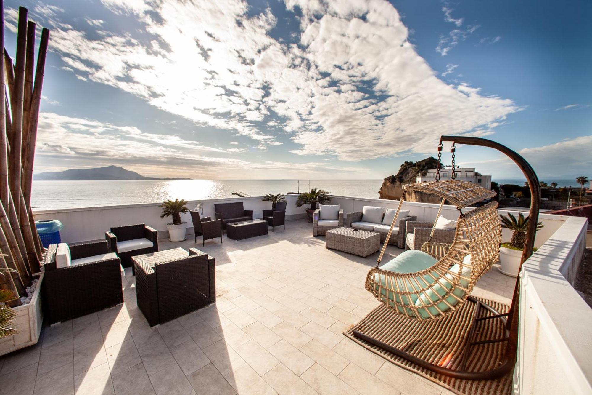 Naro Suites And Rooms Bacoli Bagian luar foto